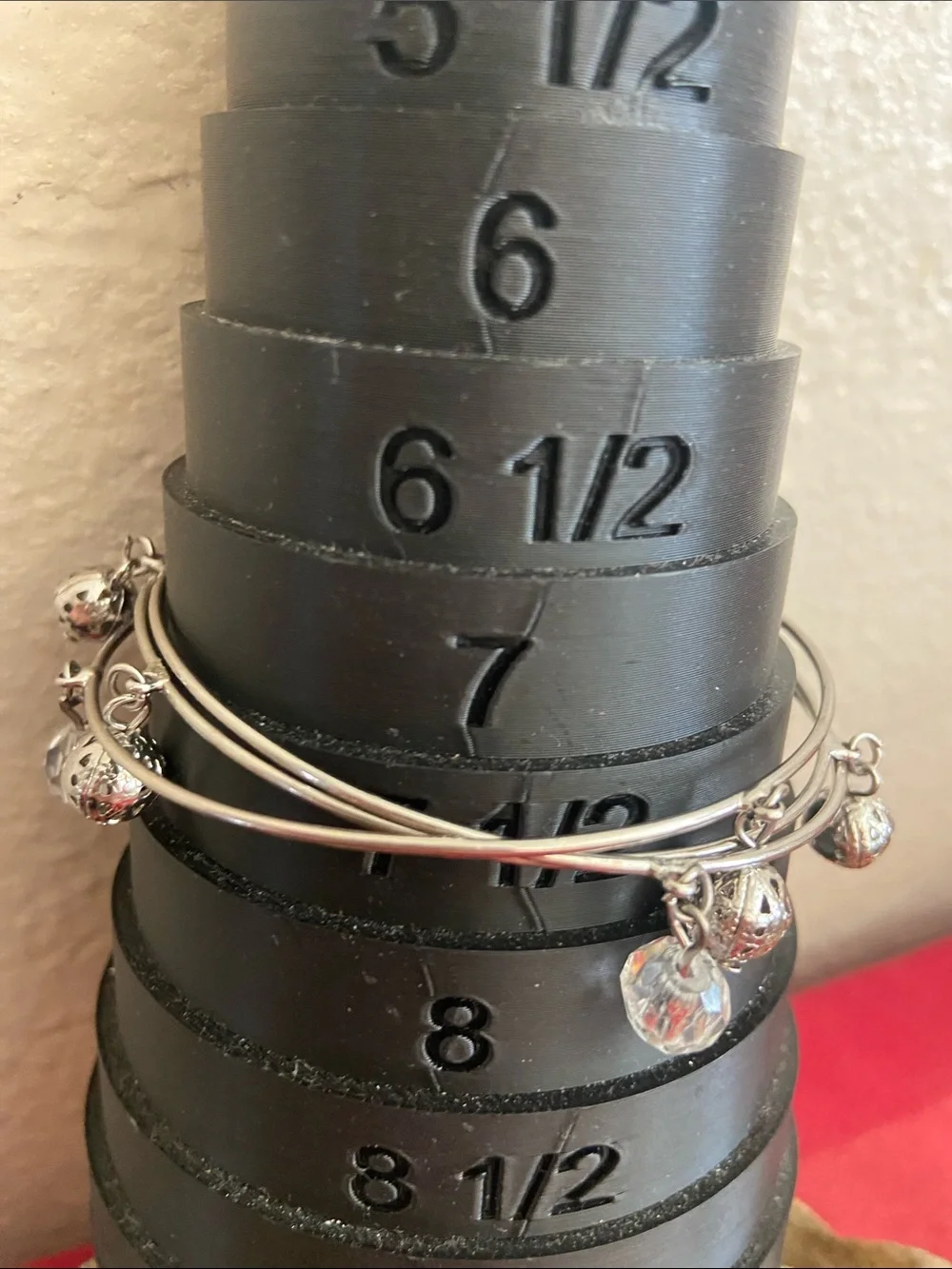 5/$10❤️❤️❤️Vintage 90s Triple Connected Silver-Tone & Charm Bangle Bracelet
